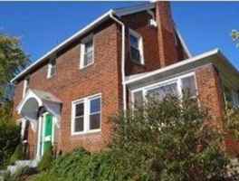 featured image of 960 S Braddock Ave #2
