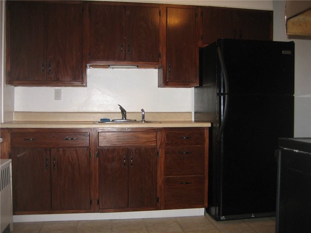 960 S Braddock Ave #2 - Photo 4 of 9