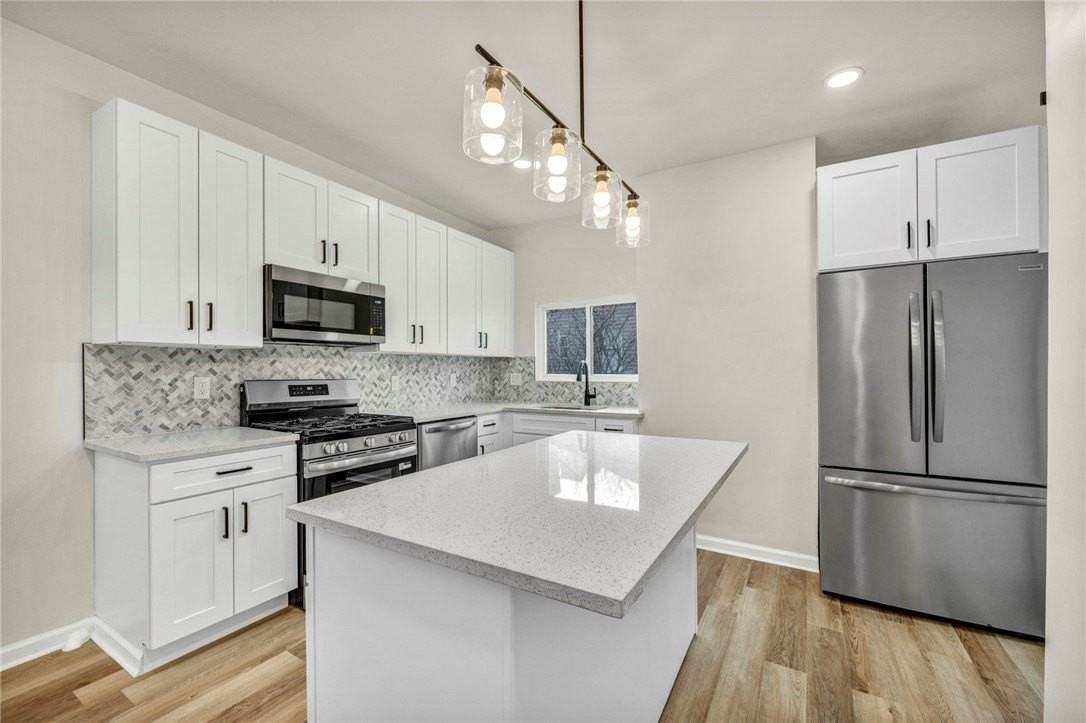 5115 Poe Way - Photo 2 of 32
