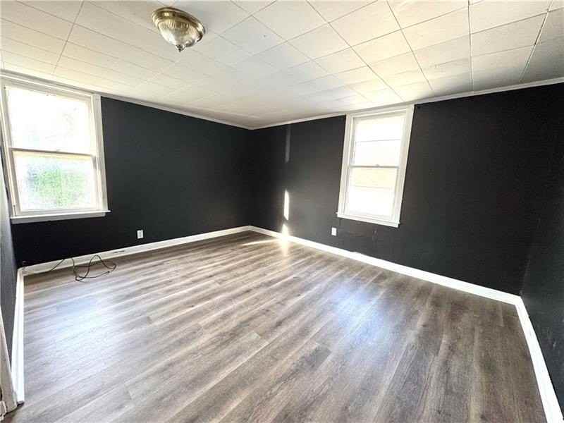 1761 Eastbrook Rd - Photo 4 of 9