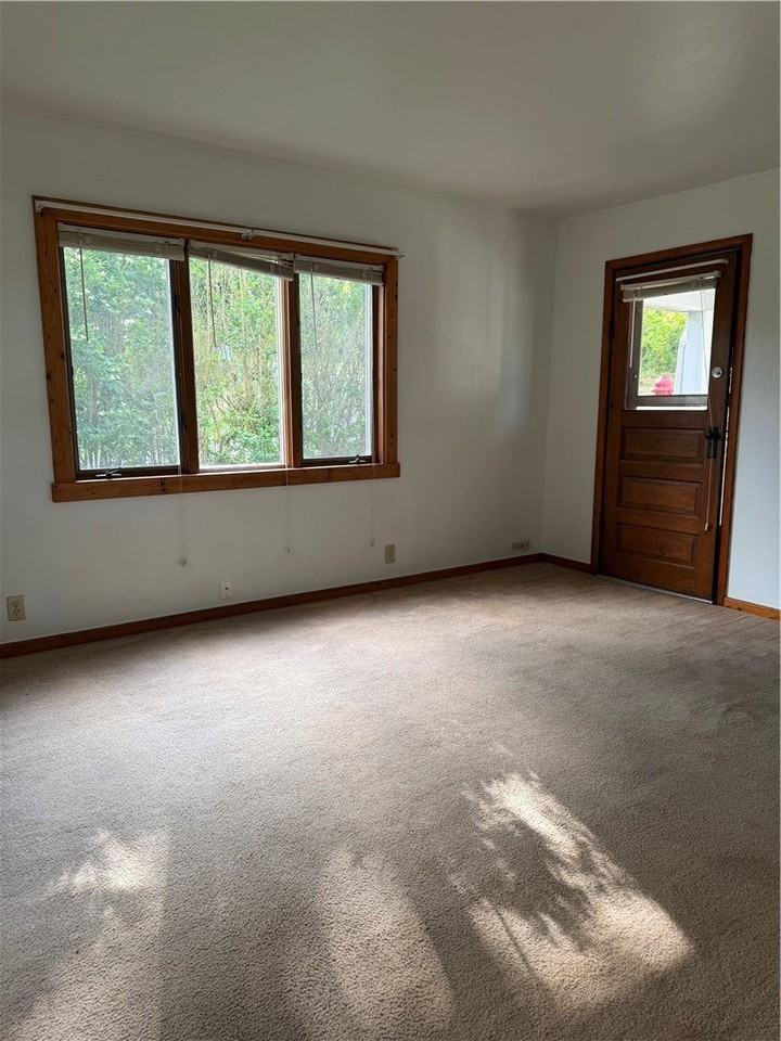 8226 Steubenville Pike - Photo 5 of 18