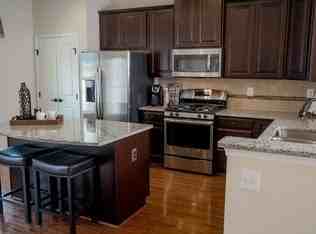 420 Fairmont Dr - Photo 6 of 15
