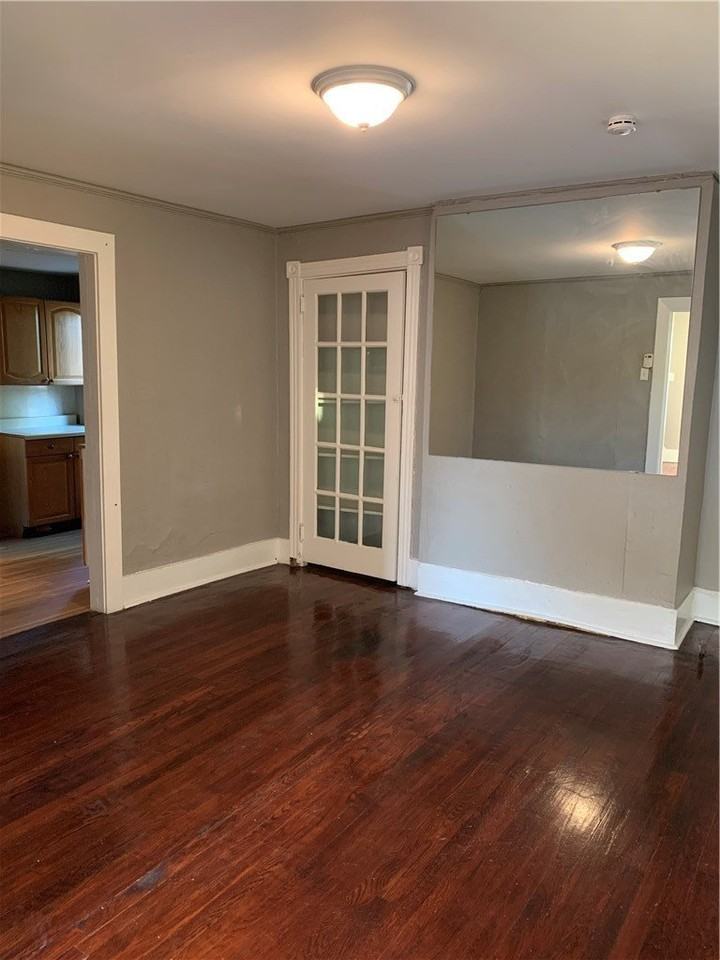 160 Hazelwood Ave - Photo 7 of 27