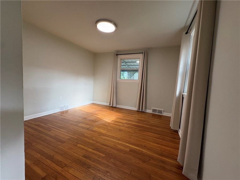 5357 Brownsville Rd - Photo 5 of 21