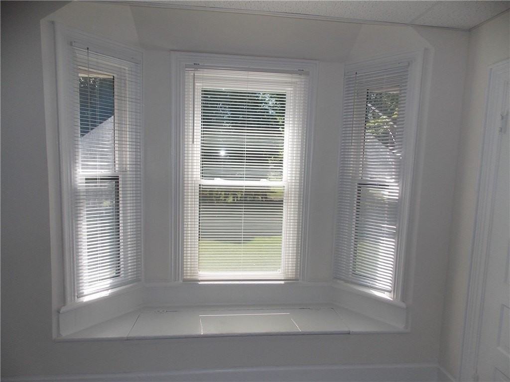727 W Beaver St #5 - Photo 5 of 15