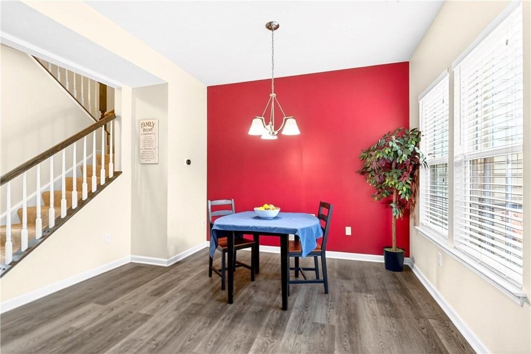 108 Noble Woods Dr - Photo 5 of 18