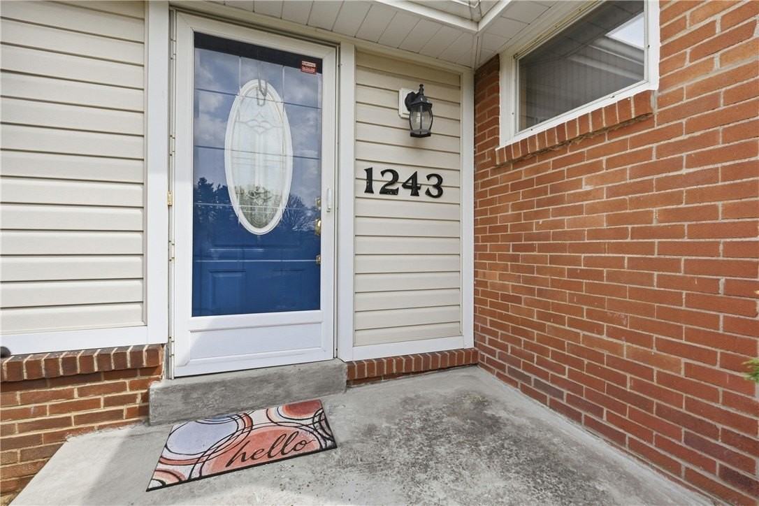 1243 Lakemont Dr - Photo 2 of 22