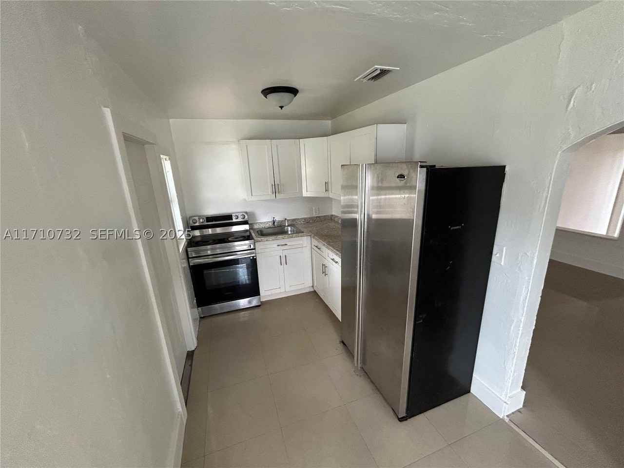 3529 Nw 34th St #BACK - Photo 6 of 17
