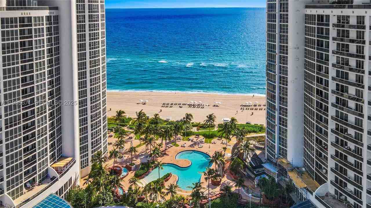 18201 Collins Ave #5001 - Photo 4 of 30