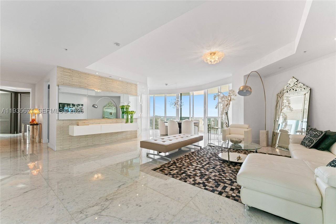 18201 Collins Ave #5001 - Photo 7 of 30