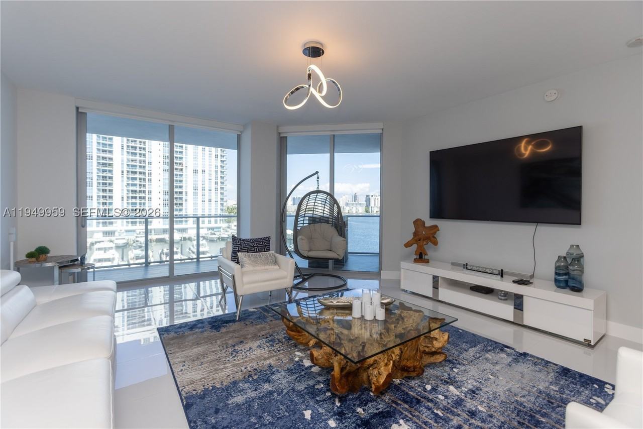 17111 Biscayne Blvd #505