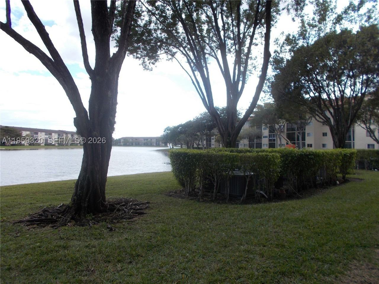 701 Sw 141st Ave #110R - Photo 5 of 50