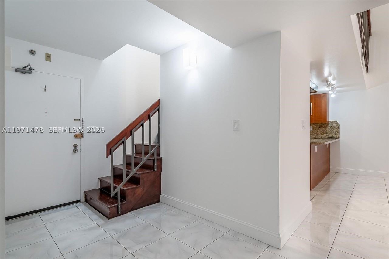 20347 W Country Club Dr #TH15 - Photo 6 of 25