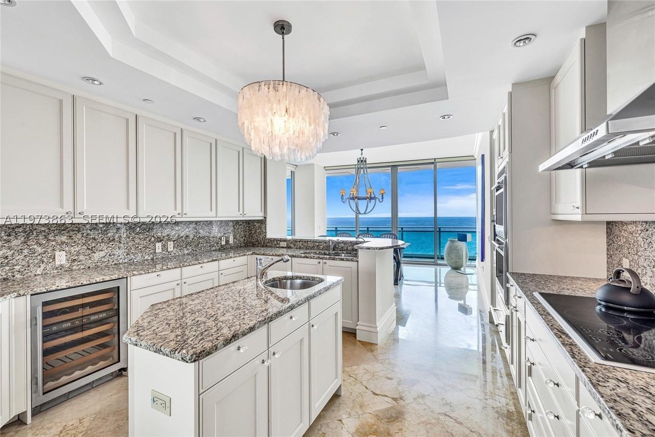 10295 Collins Ave #1508 - Photo 4 of 34