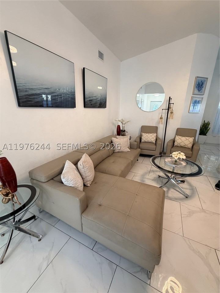 14712 Sw 123rd Ave - Photo 3 of 21
