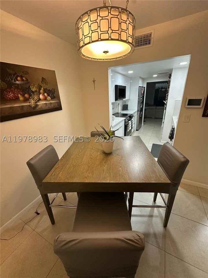 7401 Nw 16th St #407 - Photo 4 of 29