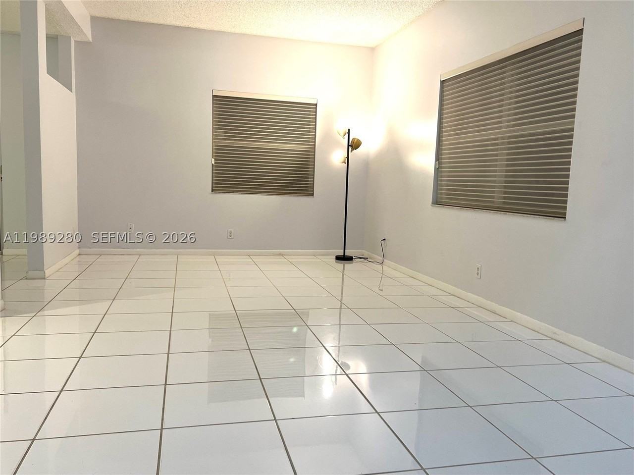 543 Racquet Club Rd #33 - Photo 6 of 28