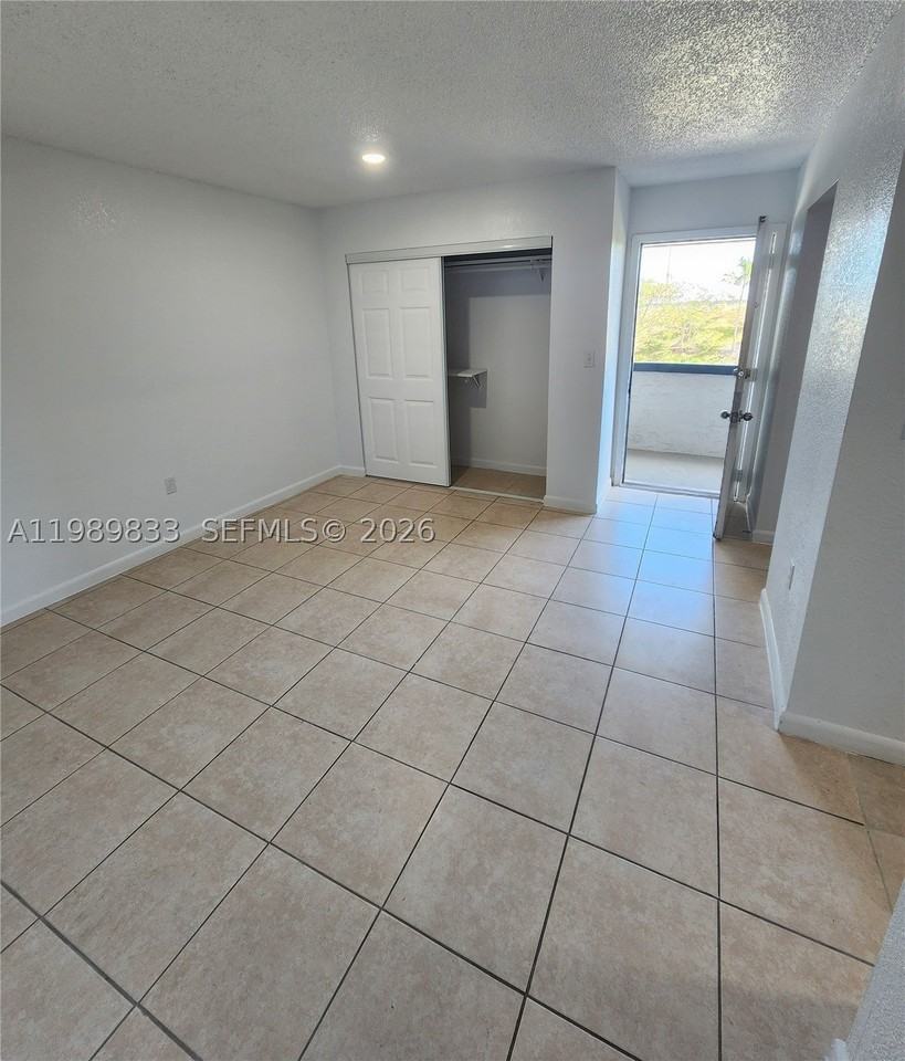 10900 Sw 196th St #417 - Photo 5 of 14