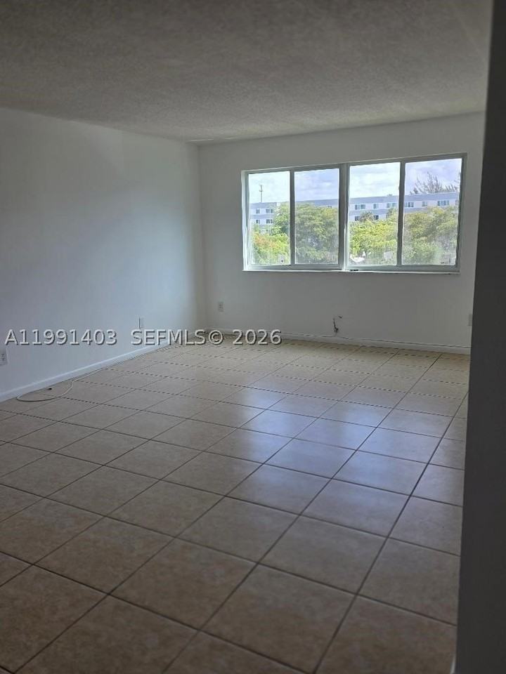 14830 Naranja Lakes Blvd #A3D - Photo 7 of 29