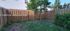 1010 Se 26th Ter #0 - Photo 7 of 14