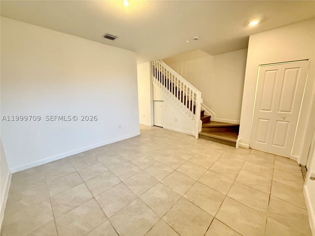 12223 Nw 23rd Pl - Photo 4 of 20