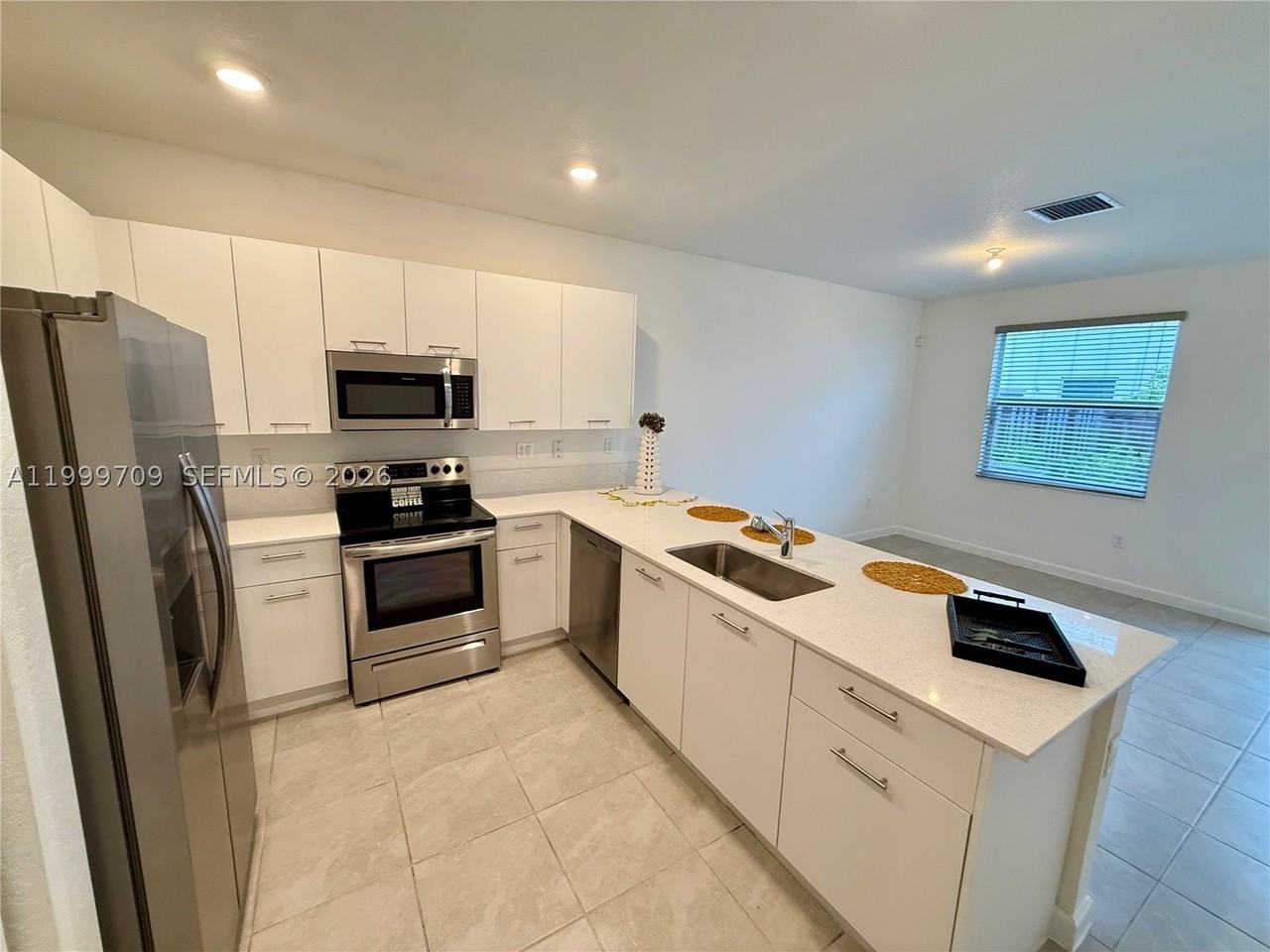 12223 Nw 23rd Pl - Photo 6 of 20
