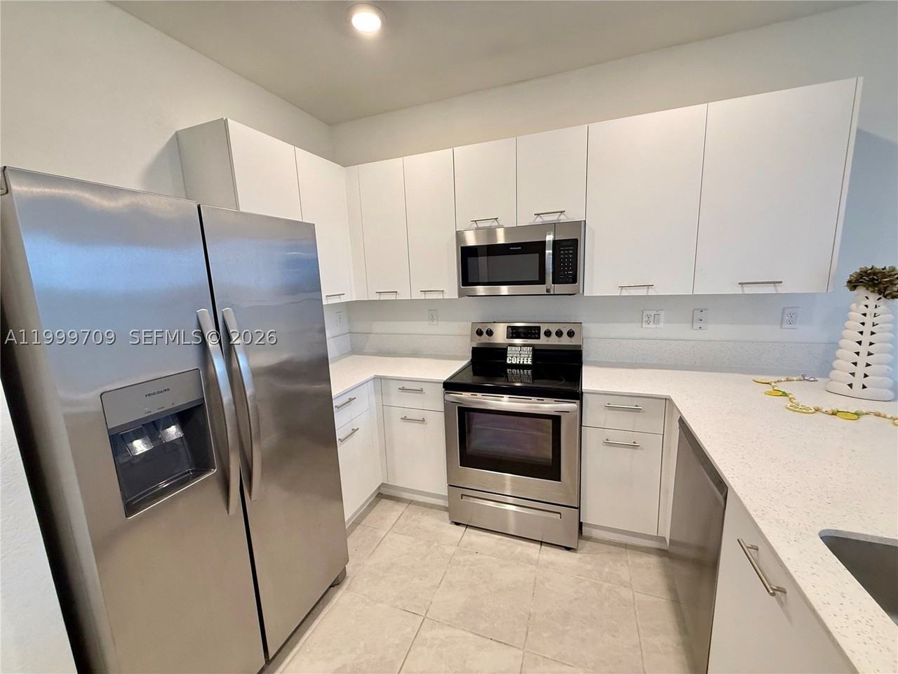 12223 Nw 23rd Pl - Photo 7 of 20