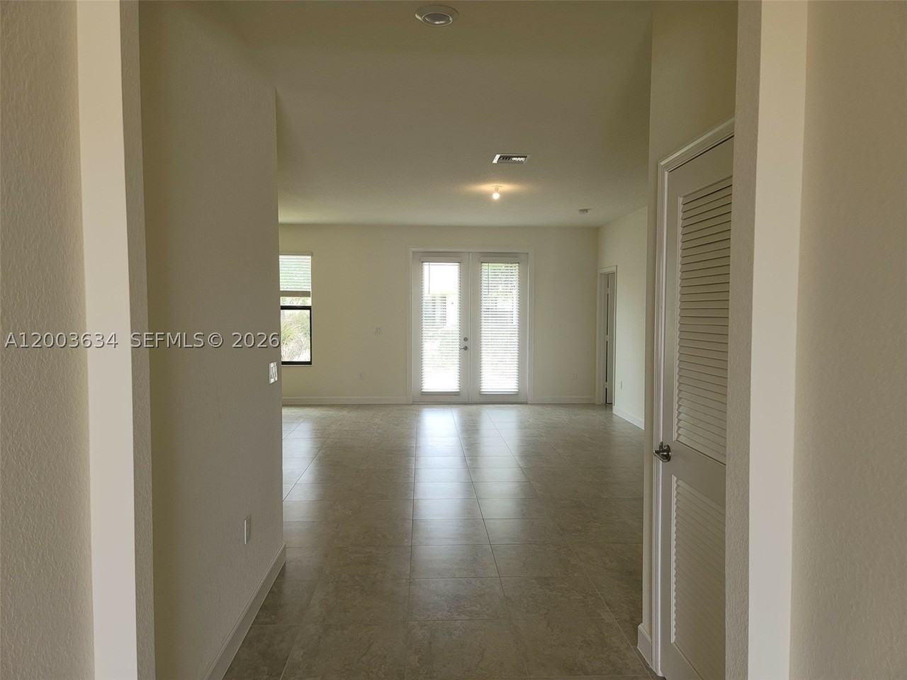 10005 W Verona Cir #10005 - Photo 6 of 36