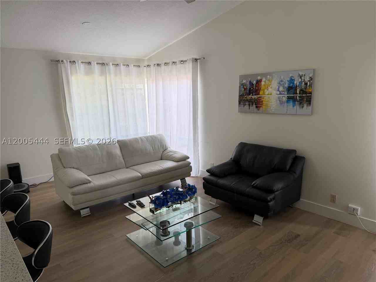 8611 Nw 51st Ct - Photo 4 of 22