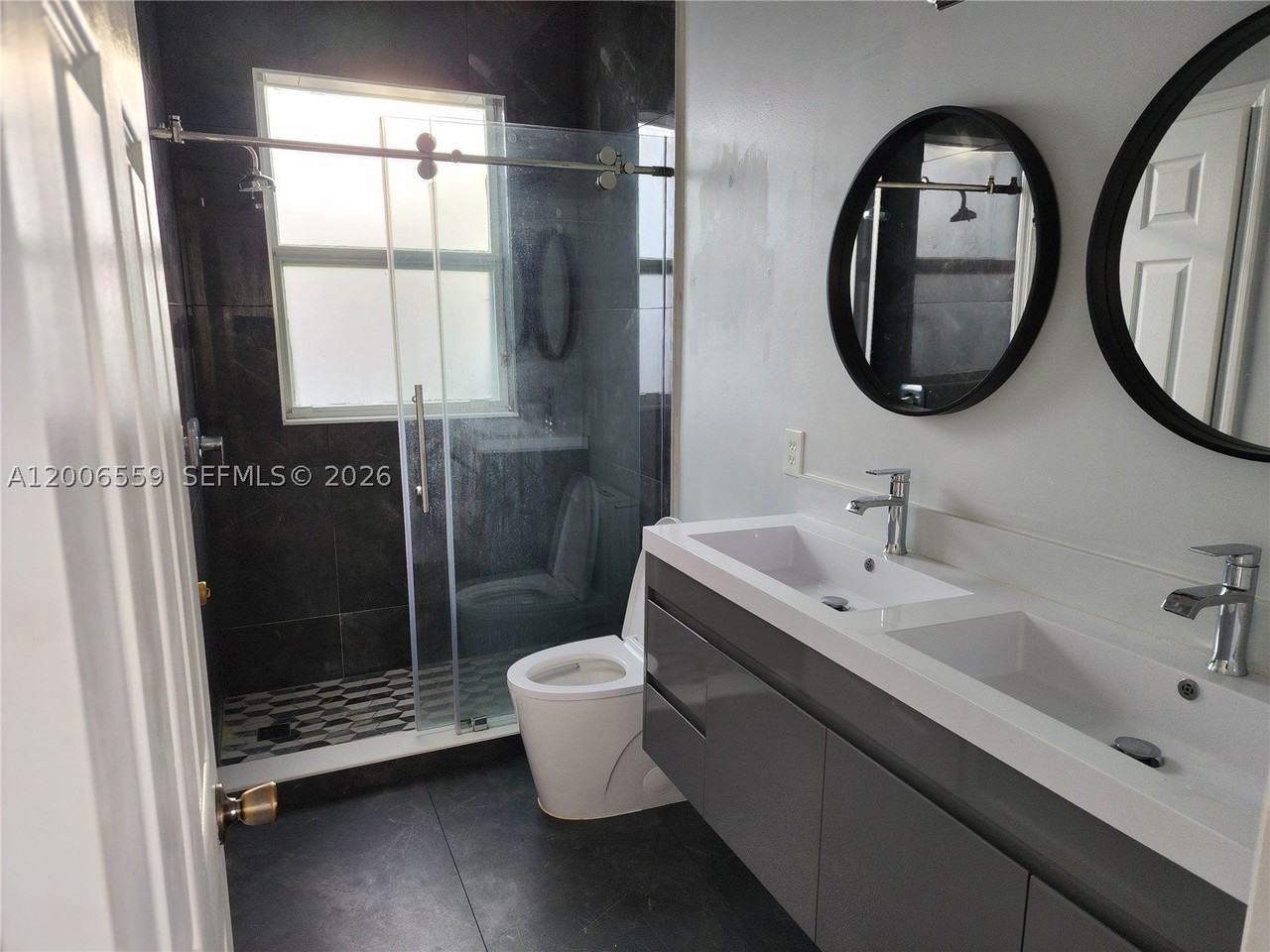 23902 Sw 108th Ave - Photo 5 of 11