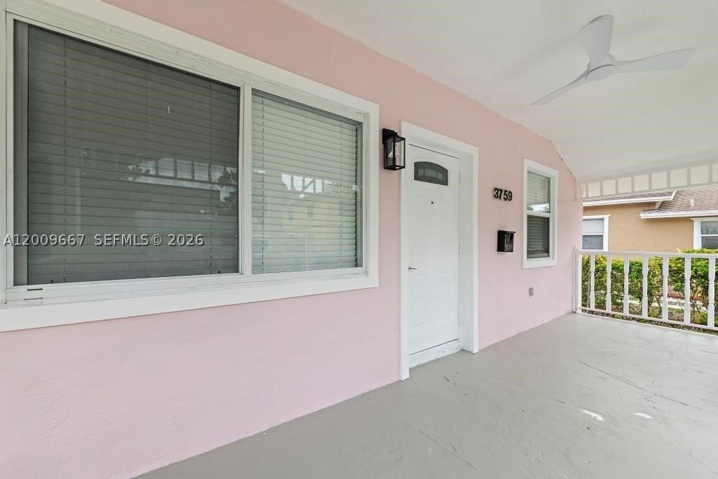 3759 Florida Ave - Photo 4 of 26