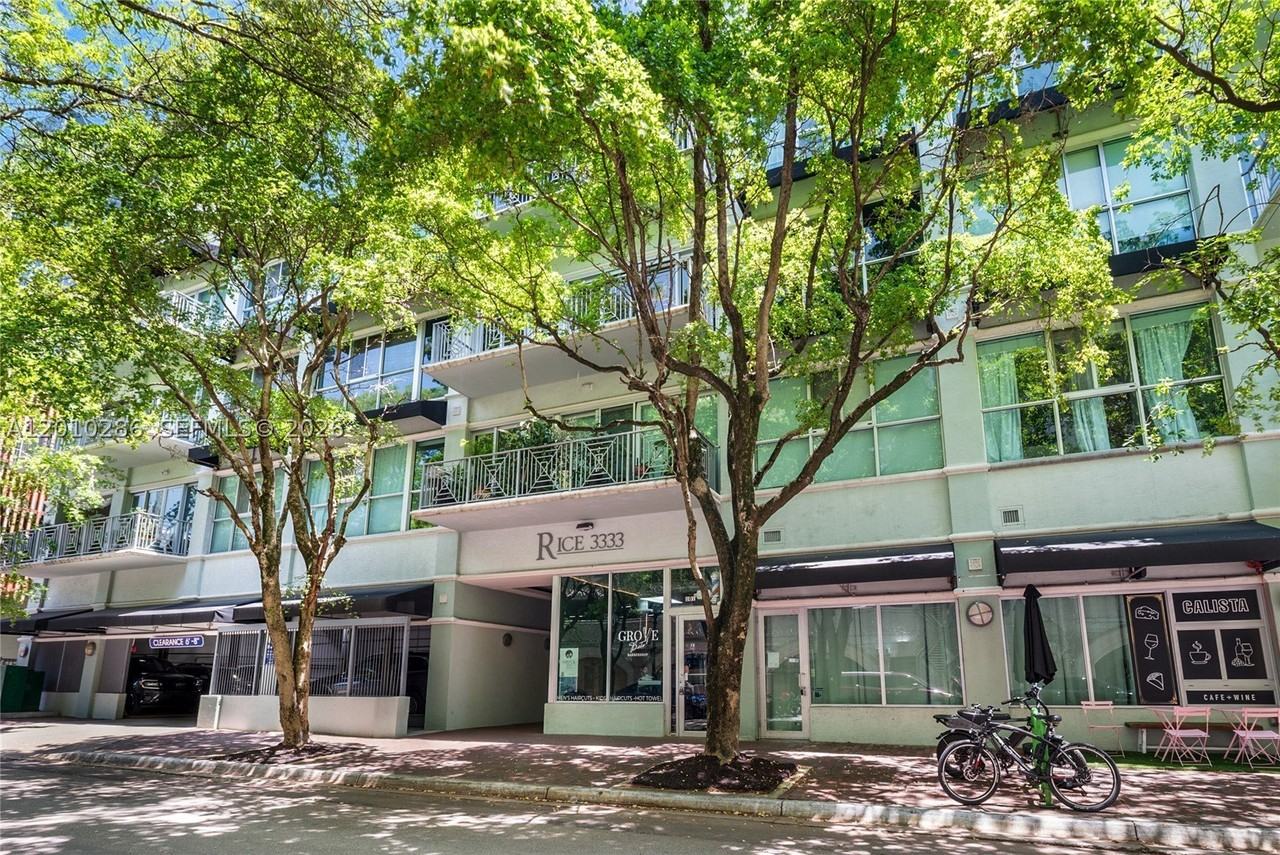 3333 Rice St #301