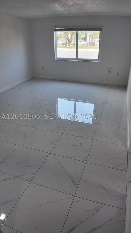 10900 Sw 196th St #103 - Photo 4 of 17
