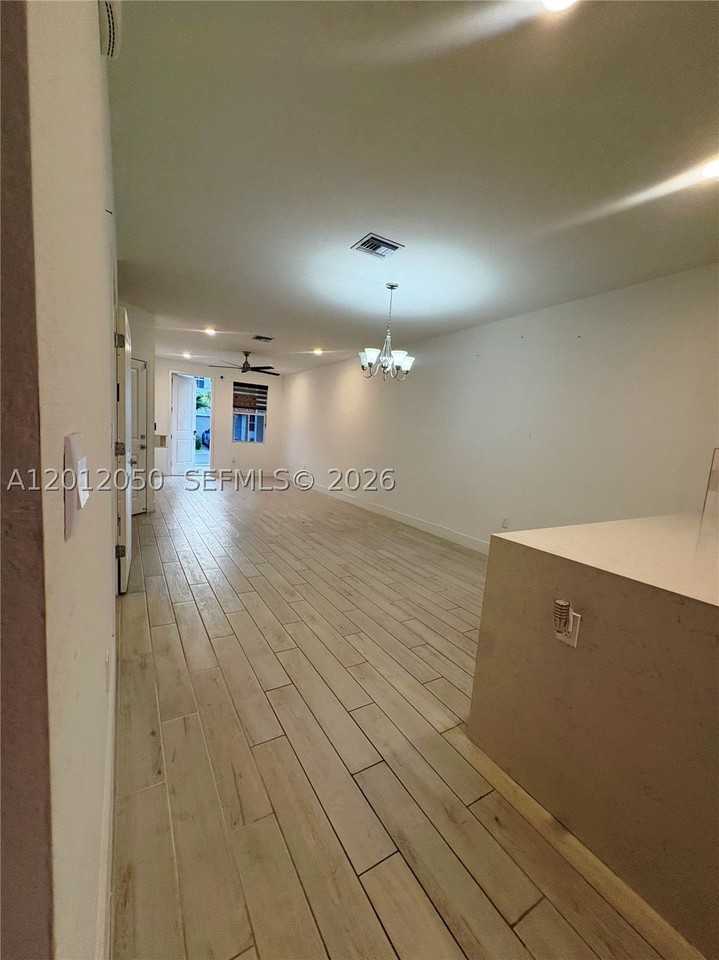 135 Sw 171st Ln #135 - Photo 3 of 15