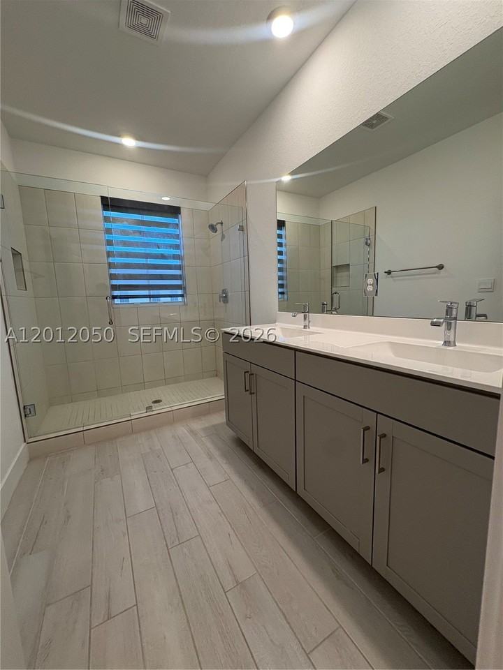 135 Sw 171st Ln #135 - Photo 6 of 15