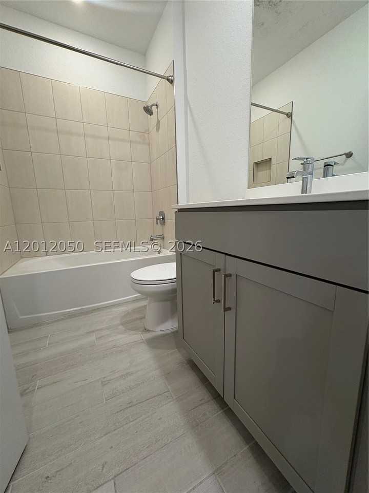 135 Sw 171st Ln #135 - Photo 7 of 15