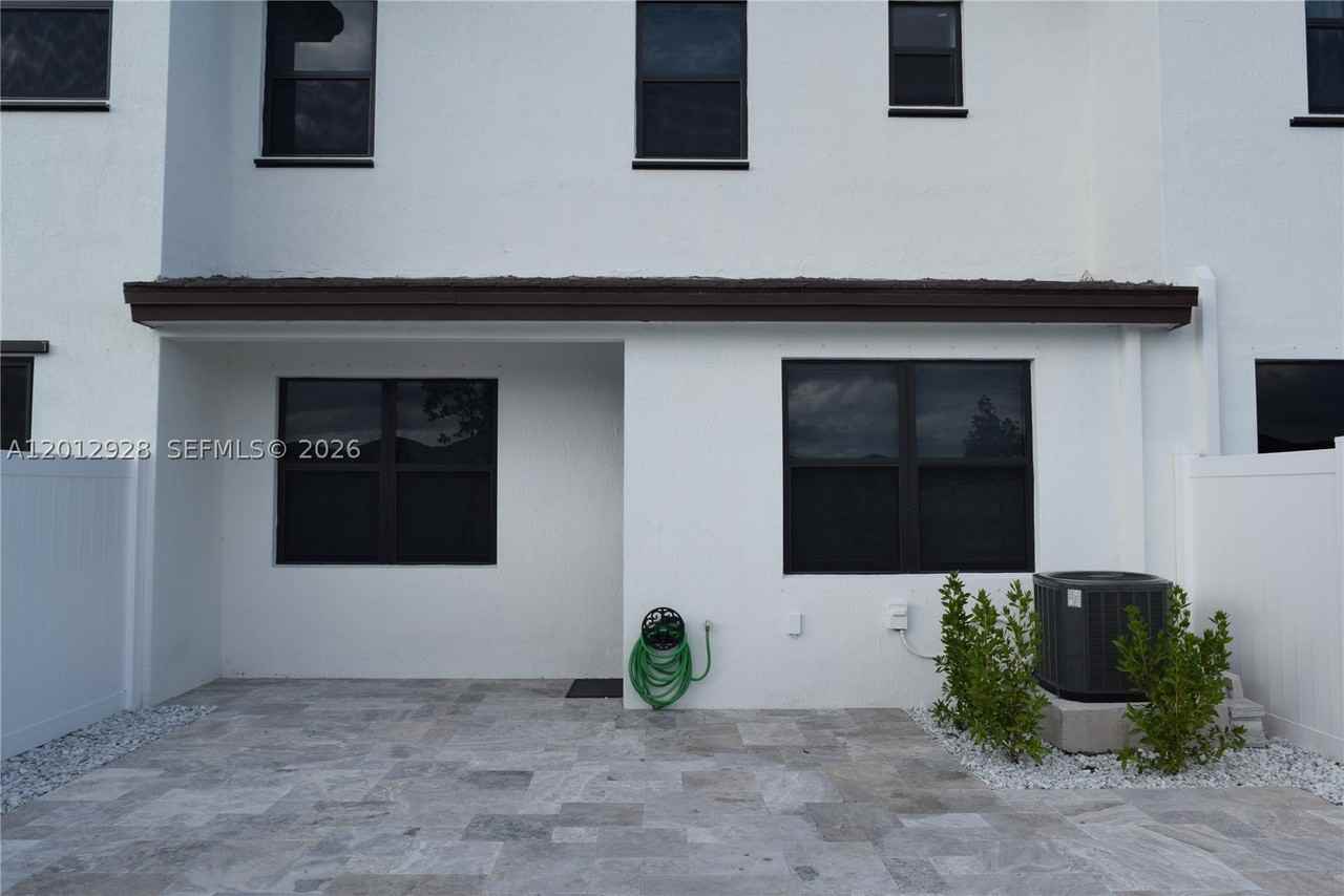 3384 W 100th Ter #3384 - Photo 4 of 50