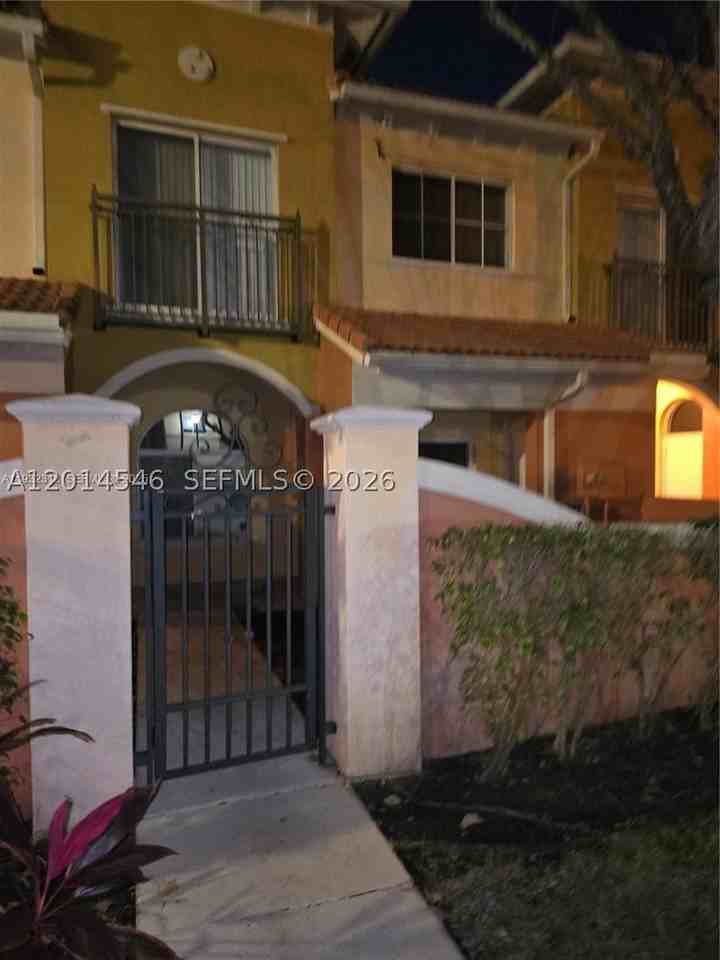 1304 N Santa Catalina Cir #1304