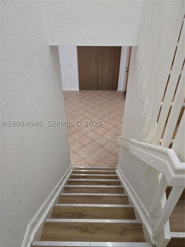 1304 N Santa Catalina Cir #1304 - Photo 2 of 17