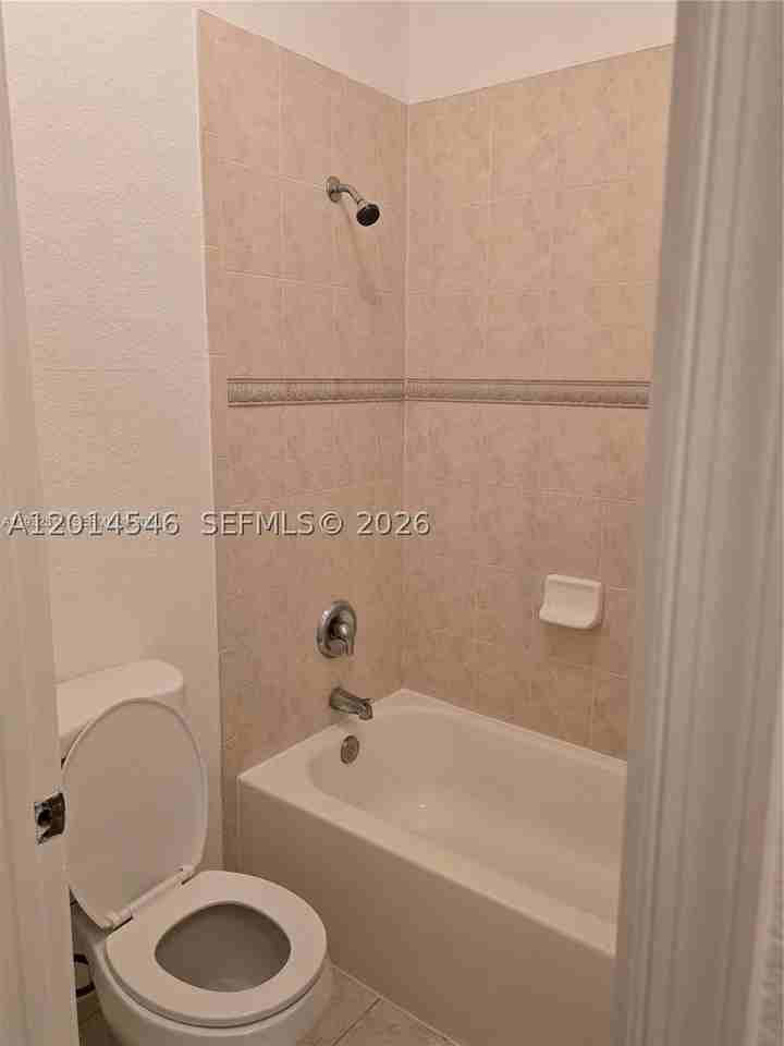 1304 N Santa Catalina Cir #1304 - Photo 4 of 17