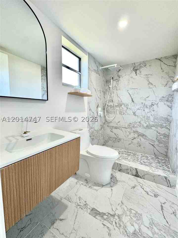 715 Gardens Dr #103 - Photo 5 of 21