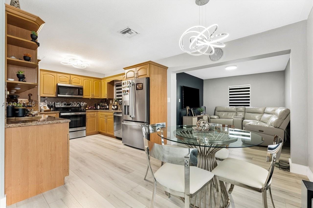 1300 Sw 34th Ave #NA - Photo 5 of 21