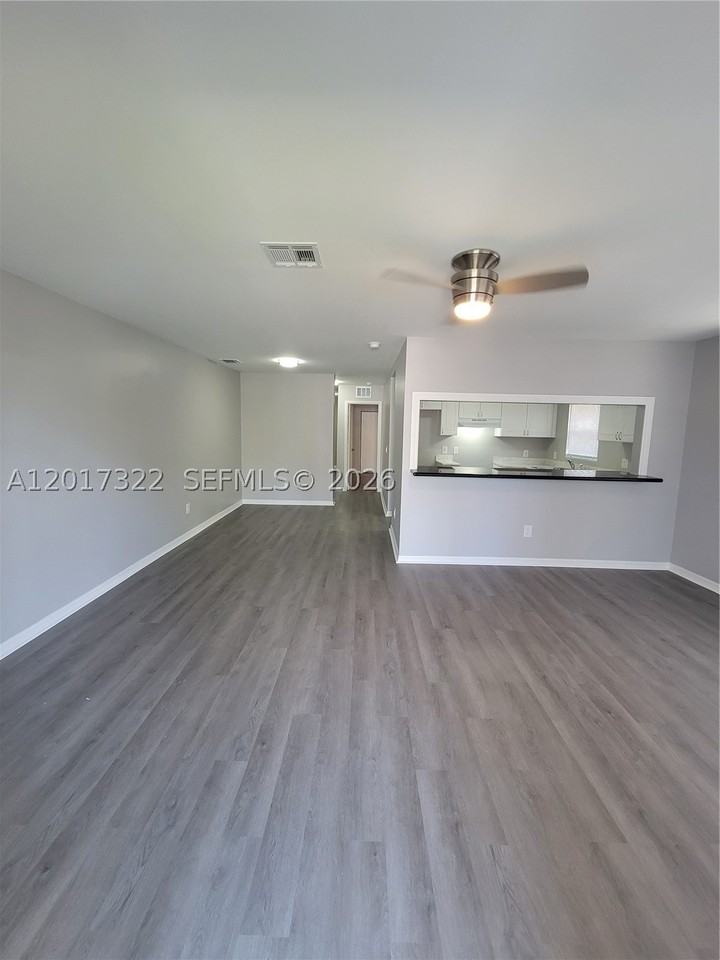 1414 Nw 8th Ave #1 - Photo 2 of 21