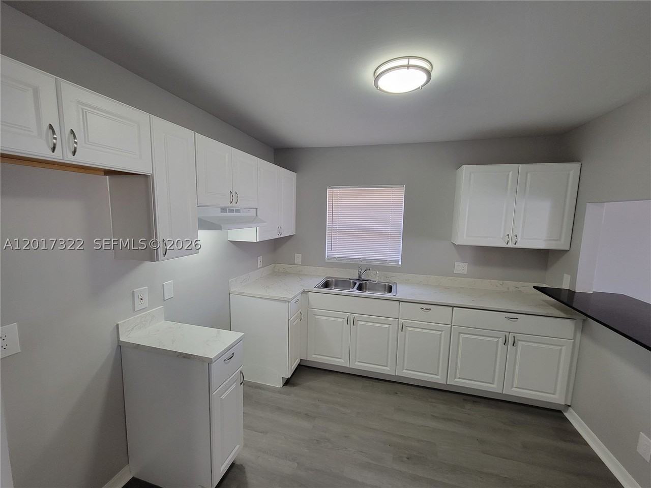 1414 Nw 8th Ave #1 - Photo 7 of 21