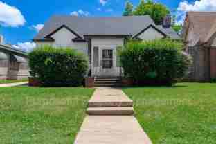 728 Ne 15th St - Photo 1 of 1