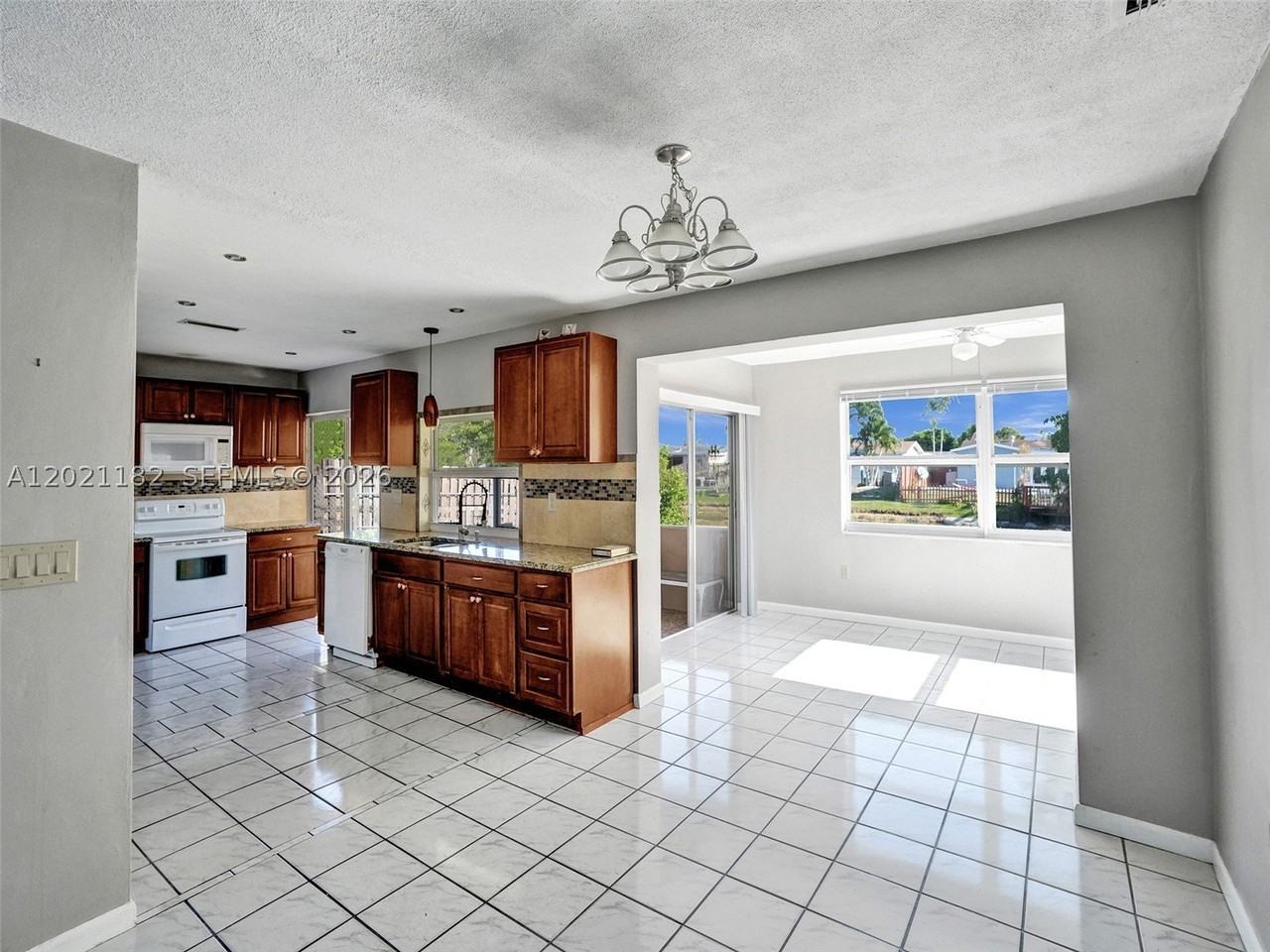 8550 Nw 27th Pl #8550 - Photo 7 of 39