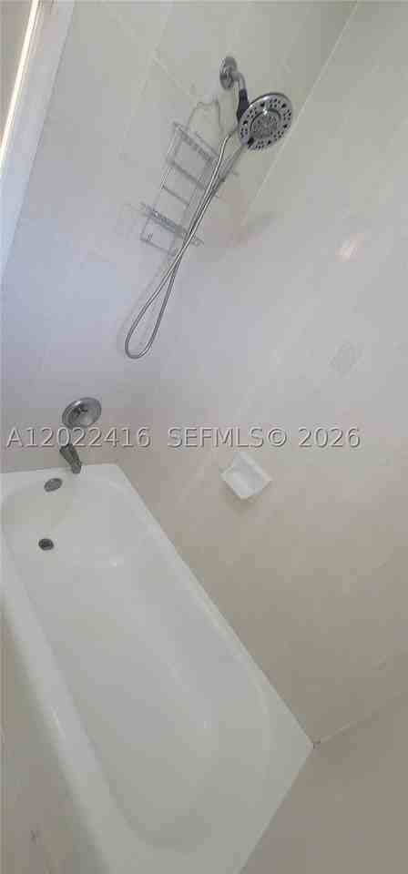 10648 Nw 87th Ct #10648 - Photo 4 of 6