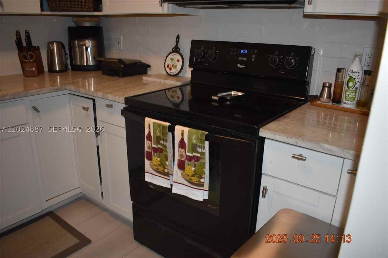 10425 E Clairmont Cir #107 - Photo 4 of 13