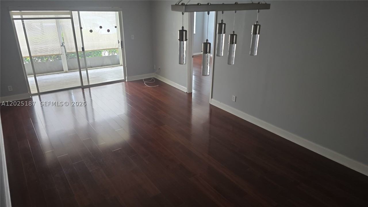 7271 S Devon Dr #101 - Photo 3 of 7