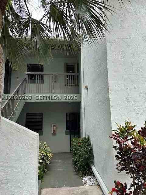3987 Carambola Cir N #2923